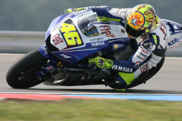2008 MotoGP Championship - Czech Republic
Brno, Czech Republic. 14th - 17th August 2008.
Free Practice.
Valentino Rossi Fiat Yamaha Team fastest in Free Practice 1.
World Copyright: Martin Heath / LAT Photographic
ref: Digital Image BPI_Moto
5jxu 2008 MotoGP Championship - Czech Republic
Brno, Czech Republic. 14th - 17th August 2008.
Free Practice.
Valentino Rossi Fiat Yamaha Team fastest in Free Practice 1.
World Copyright: Martin Heath / LAT Photographic
ref: Digital Image BPI_Moto
5jxu
