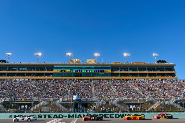 Monster Energy NASCAR Cup Series
Ford EcoBoost 400
Homestead-Miami Speedway, Homestead, FL USA
Sunday 19 November 2017
Brad Keselowski, Team Penske, Miller Lite Ford Fusion and Kurt Busch, Stewart-Haas Racing, Haas Automation/Monster Energy Ford Fusion
World Copyright: Nigel Kinrade
LAT Images Monster Energy NASCAR Cup Series
Ford EcoBoost 400
Homestead-Miami Speedway, Homestead, FL USA
Sunday 19 November 2017
Brad Keselowski, Team Penske, Miller Lite Ford Fusion and Kurt Busch, Stewart-Haas Racing, Haas Automation/Monster Energy Ford Fusion
World Copyright: Nigel Kinrade
LAT Images