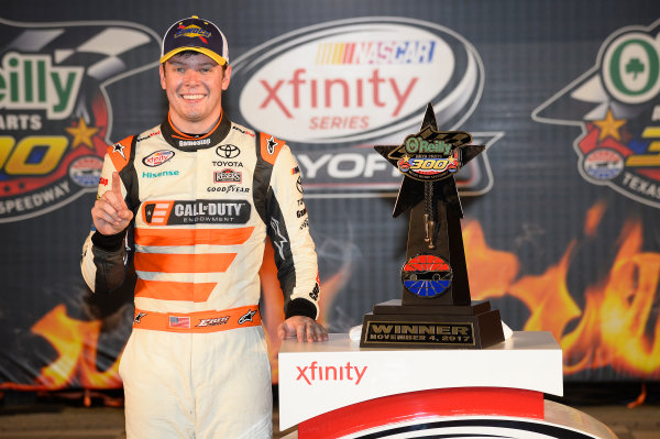 NASCAR XFINITY Series
O’Reilly Auto Parts 300
Texas Motor Speedway
Fort Worth, TX USA
Saturday 4 November 2017
Erik Jones, GameStop Call of Duty WWII Toyota Camry, celebrates in victory Lane.
World Copyright: John K Harrelson
LAT Images NASCAR XFINITY Series
O’Reilly Auto Parts 300
Texas Motor Speedway
Fort Worth, TX USA
Saturday 4 November 2017
Erik Jones, GameStop Call of Duty WWII Toyota Camry, celebrates in victory Lane.
World Copyright: John K Harrelson
LAT Images