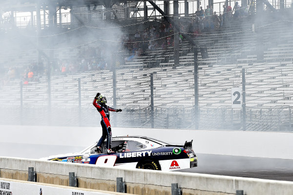 NASCAR XFINITY Series
Lilly Diabetes 250
Indianapolis Motor Speedway, Indianapolis, IN USA
Saturday 22 July 2017
William Byron, Liberty University Chevrolet Camaro wins
World Copyright: Rusty Jarrett
LAT Images NASCAR XFINITY Series
Lilly Diabetes 250
Indianapolis Motor Speedway, Indianapolis, IN USA
Saturday 22 July 2017
William Byron, Liberty University Chevrolet Camaro wins
World Copyright: Rusty Jarrett
LAT Images