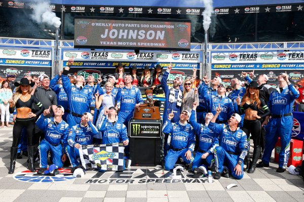2017 Monster Energy NASCAR Cup Series
O'Reilly Auto Parts 500
Texas Motor Speedway, Fort Worth, TX USA
Sunday 9 April 2017
Jimmie Johnson celebrates in victory lane
World Copyright: Russell LaBounty/LAT Images
ref: Digital Image 17TEX1rl_5287 2017 Monster Energy NASCAR Cup Series
O'Reilly Auto Parts 500
Texas Motor Speedway, Fort Worth, TX USA
Sunday 9 April 2017
Jimmie Johnson celebrates in victory lane
World Copyright: Russell LaBounty/LAT Images
ref: Digital Image 17TEX1rl_5287