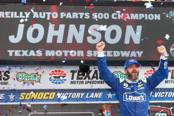 2017 Monster Energy NASCAR Cup Series
O'Reilly Auto Parts 500
Texas Motor Speedway, Fort Worth, TX USA
Sunday 9 April 2017
Jimmie Johnson celebrates his win with a burnout
World Copyright: Russell LaBounty/LAT Images
ref: Digital Image 17TEX1rl_5470 2017 Monster Energy NASCAR Cup Series
O'Reilly Auto Parts 500
Texas Motor Speedway, Fort Worth, TX USA
Sunday 9 April 2017
Jimmie Johnson celebrates his win with a burnout
World Copyright: Russell LaBounty/LAT Images
ref: Digital Image 17TEX1rl_5470