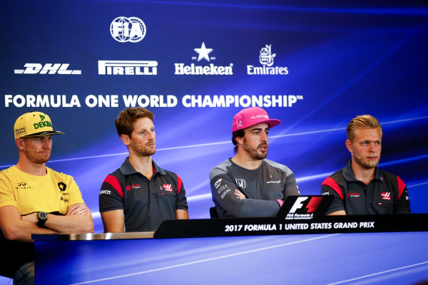 Circuit of the Americas, Austin, Texas, United States of America.
Thursday 19 October 2017.
Nico Hulkenberg, Renault, Romain Grosjean, Haas F1, Fernando Alonso, McLaren, and Kevin Magnussen, Haas F1, in the press conference.
World Copyright: Andy Hone/LAT Images 
ref: Digital Image _ONY9166