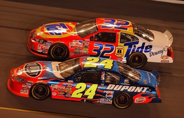 Second placed Jeff Gordon (USA) DuPont Chevrolet dives underneath Ricky Craven (USA) Tide Pontiac who finished tenth.
Budweiser Shootout, Daytona International Speedway, Florida, USA, 8 February 2003.
DIGITAL IMAGE
Second placed Jeff Gordon (USA) DuPont Chevrolet dives underneath Ricky Craven (USA) Tide Pontiac who finished tenth.
Budweiser Shootout, Daytona International Speedway, Florida, USA, 8 February 2003.
DIGITAL IMAGE