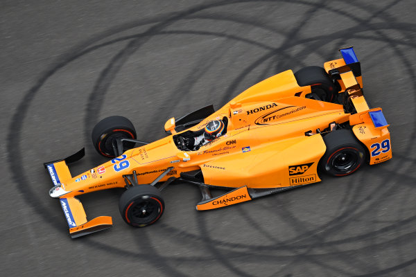 Verizon IndyCar Series
Fernando Alonso Test for Indianapolis 500
Indianapolis Motor Speedway, Indianapolis, IN USA
Wednesday 3 May 2017
Fernando Alonso turns his first career laps on an oval in preparation for his Indianapolis 500 debut.
World Copyright: Walt Kuhn
LAT Images Verizon IndyCar Series
Fernando Alonso Test for Indianapolis 500
Indianapolis Motor Speedway, Indianapolis, IN USA
Wednesday 3 May 2017
Fernando Alonso turns his first career laps on an oval in preparation for his Indianapolis 500 debut.
World Copyright: Walt Kuhn
LAT Images