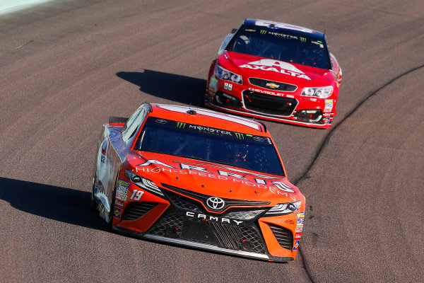 Monster Energy NASCAR Cup Series
Ford EcoBoost 400
Homestead-Miami Speedway, Homestead, FL USA
Sunday 19 November 2017
Daniel Suarez, Joe Gibbs Racing, ARRIS Toyota Camry and Dale Earnhardt Jr, Hendrick Motorsports, Axalta Chevrolet SS
World Copyright: Russell LaBounty
LAT Images Monster Energy NASCAR Cup Series
Ford EcoBoost 400
Homestead-Miami Speedway, Homestead, FL USA
Sunday 19 November 2017
Daniel Suarez, Joe Gibbs Racing, ARRIS Toyota Camry and Dale Earnhardt Jr, Hendrick Motorsports, Axalta Chevrolet SS
World Copyright: Russell LaBounty
LAT Images