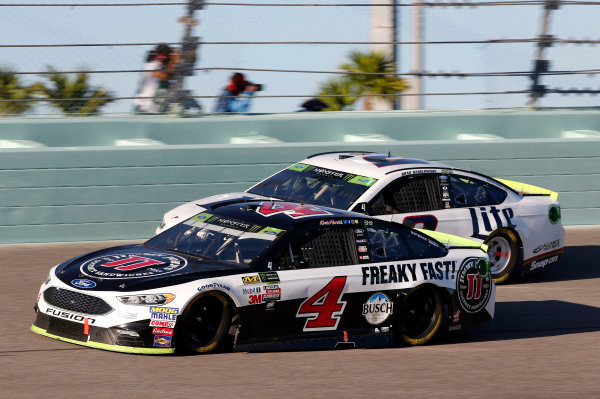 Monster Energy NASCAR Cup Series
Ford EcoBoost 400
Homestead-Miami Speedway, Homestead, FL USA
Sunday 19 November 2017
Kevin Harvick, Stewart-Haas Racing, Jimmy John's Ford Fusion Brad Keselowski, Team Penske, Miller Lite Ford Fusion
World Copyright: Matthew T. Thacker
LAT Images