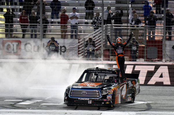 2017 NASCAR Camping World Truck Series - Active Pest Control 200
Atlanta Motor Speedway, Hampton, GA USA
Saturday 4 March 2017
Christopher Bell celebrates his win with a burnout.
World Copyright: Nigel Kinrade/LAT Images
ref: Digital Image 17ATL1nk06689