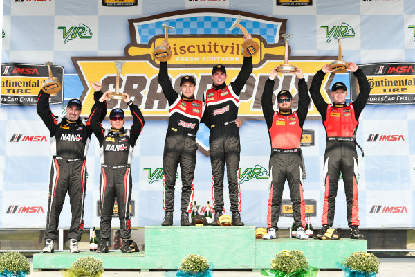 IMSA Continental Tire SportsCar Challenge
Biscuitville Grand Prix
Virginia International Raceway, Alton, VA USA
Saturday 26 August 2017
28, Porsche, Porsche Cayman GT4, GS, Dylan Murcott, Dillon Machavern, 59, Ford, Ford Mustang, Dean Martin, Jack Roush Jr, 57, Chevrolet, Chevrolet Camaro GT4.R, Matt Bell, Robin Liddell, celebrate the win in victory lane on the podium
World Copyright: Scott R LePage
LAT Images