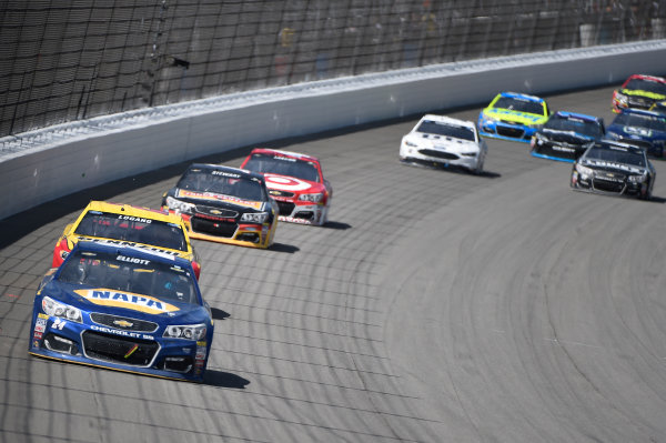 10-12 June, 2016, Brooklyn, Michigan USA
Chase Elliott (24), Joey Logano (22)
?2016, John Harrelson / LAT Photo USA 10-12 June, 2016, Brooklyn, Michigan USA
Chase Elliott (24), Joey Logano (22)
?2016, John Harrelson / LAT Photo USA