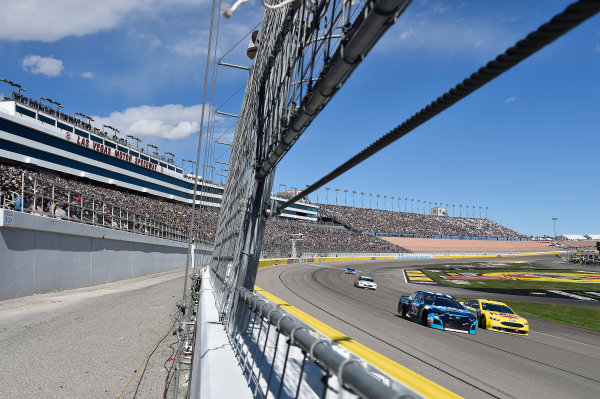 Monster Energy NASCAR Cup Series
Pennzoil 400
Las Vegas Motor Speedway, Las Vegas, NV USA
Sunday 4 March 2018
Kasey Kahne, Leavine Family Racing, Chevrolet Camaro Procore, Ryan Blaney, Team Penske, Ford Fusion Menards / Pennzoil
World Copyright: John K Harrelson
NKP / LAT Images