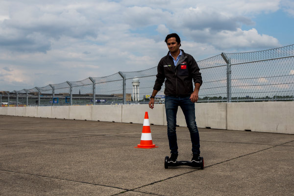 2014/2015 FIA Formula E Championship.
Berlin ePrix, Berlin Tempelhof Airport, Germany.
Thursday 21 May 2015Nelson Piquet Jr (BRA)/China Racing - Spark-Renault SRT_01E on a hovertrax.
Photo: Zak Mauger/LAT/Formula E
ref: Digital Image _L0U6559
2014/2015 FIA Formula E Championship.
Berlin ePrix, Berlin Tempelhof Airport, Germany.
Thursday 21 May 2015Nelson Piquet Jr (BRA)/China Racing - Spark-Renault SRT_01E on a hovertrax.
Photo: Zak Mauger/LAT/Formula E
ref: Digital Image _L0U6559