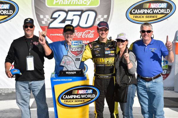 21-22 October, 2016, Talladega, Alabama USA
Grant Enfinger wins at Talladega
©2016, John Harrelson / LAT Photo USA 21-22 October, 2016, Talladega, Alabama USA
Grant Enfinger wins at Talladega
©2016, John Harrelson / LAT Photo USA