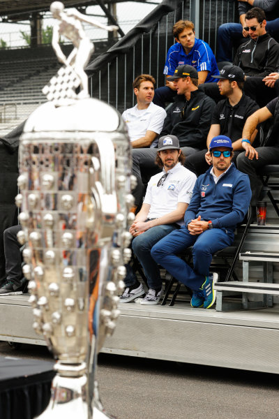 Verizon IndyCar Series
Indianapolis 500 Drivers Meeting
Indianapolis Motor Speedway, Indianapolis, IN USA
Saturday 27 May 2017
Fernando Alonso, McLaren-Honda-Andretti Honda, appears at the drivers photo.
World Copyright: Steve Tee/LAT Images
ref: Digital Image _R3I6713