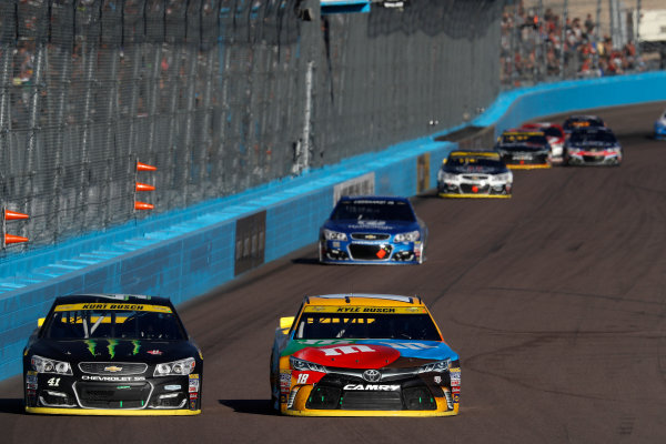 12-14 November, 2016, Avondale, Arizona,  USA
, Kurt Busch, Kyle Busch, M&M's Core Toyota Camry, priority
?2016, Michael L. Levitt
LAT Photo USA