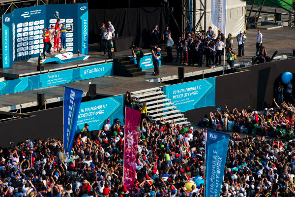 2015/2016 FIA Formula E Championship.
Mexico City ePrix, Autodromo Hermanos Rodriguez, Mexico City, Mexico.
Saturday 12 March 2016.
Lucas Di Grassi (BRA), ABT Audi Sport FE01, Jerome D'Ambrosio (FRA) Dragon Racing - Venturi VM200-FE-01 and Sebastien Buemi (SUI), Renault e.Dams Z.E.15.
Photo: Zak Mauger/LAT/Formula E
ref: Digital Image _79P4111