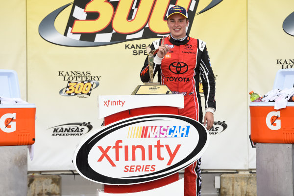 NASCAR XFINITY Series
Kansas Lottery 300
Kansas Speedway, Kansas City, KS USA
Saturday 21 October 2017
Christopher Bell, JBL Toyota Camry, Celebrates in Victory Lane.
World Copyright: John K Harrelson
LAT Images