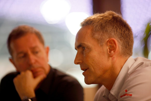 Yas Marina Circuit, Abu Dhabi, United Arab Emirates
31st October 2009.
Martin Brundle, TV Commentator, BBC and Martin Whitmarsh, Team Principal, McLaren in conversation around a table, portrait.
World Copyright: Glenn Dunbar/LAT Photographic
ref: Digital Image GD5D8802 Yas Marina Circuit, Abu Dhabi, United Arab Emirates
31st October 2009.
Martin Brundle, TV Commentator, BBC and Martin Whitmarsh, Team Principal, McLaren in conversation around a table, portrait.
World Copyright: Glenn Dunbar/LAT Photographic
ref: Digital Image GD5D8802