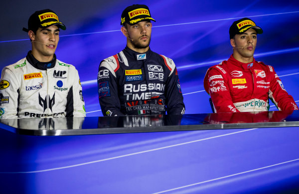 2017 FIA Formula 2 Round 9.
Autodromo Nazionale di Monza, Monza, Italy.
Sunday 3 September 2017.
Sergio Sette Camara (BRA, MP Motorsport), Luca Ghiotto (ITA, RUSSIAN TIME), Antonio Fuoco (ITA, PREMA Racing).
Photo: Zak Mauger/FIA Formula 2.
ref: Digital Image _56I9271 2017 FIA Formula 2 Round 9.
Autodromo Nazionale di Monza, Monza, Italy.
Sunday 3 September 2017.
Sergio Sette Camara (BRA, MP Motorsport), Luca Ghiotto (ITA, RUSSIAN TIME), Antonio Fuoco (ITA, PREMA Racing).
Photo: Zak Mauger/FIA Formula 2.
ref: Digital Image _56I9271