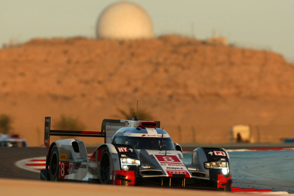 2015 FIA World Endurance Championship,
Bahrain International Circuit, Bahrain.
19th - 21st November 2015.
Lucas Di Grassi / Loic Duval / Oliver Jarvis Audi Sport Team Joest Audi R18 e-tron quattro.
World Copyright: Jakob Ebrey / LAT Photographic. 2015 FIA World Endurance Championship,
Bahrain International Circuit, Bahrain.
19th - 21st November 2015.
Lucas Di Grassi / Loic Duval / Oliver Jarvis Audi Sport Team Joest Audi R18 e-tron quattro.
World Copyright: Jakob Ebrey / LAT Photographic.