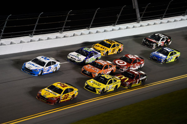 12-13 February, 2016, Daytona Beach, Florida, USA
Joey Logano (22), Brad Keselowski (2), Matt Kenseth, Dollar General Toyota Camry (20), Carl Edwards, Arris Toyota Camry (19), Casey Mears (13)
?2016, John Harrelson / LAT Photo USA
12-13 February, 2016, Daytona Beach, Florida, USA
Joey Logano (22), Brad Keselowski (2), Matt Kenseth, Dollar General Toyota Camry (20), Carl Edwards, Arris Toyota Camry (19), Casey Mears (13)
?2016, John Harrelson / LAT Photo USA
