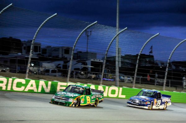 12-13 July, 2013, Newton, Iowa USA
Ron Hornaday Jr, Ross Chastain
©2013, Scott R LePage
LAT Photo USA 12-13 July, 2013, Newton, Iowa USA
Ron Hornaday Jr, Ross Chastain
©2013, Scott R LePage
LAT Photo USA