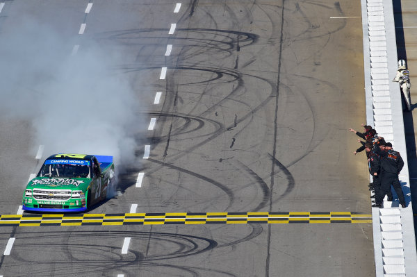 28-29 October, 2016, Martinsville, Virginia USA
Johnny Sauter (21) wins the Camping World Truck Series race at Martinsville Speedway.
©2016, John Harrelson / LAT Photo USA 28-29 October, 2016, Martinsville, Virginia USA
Johnny Sauter (21) wins the Camping World Truck Series race at Martinsville Speedway.
©2016, John Harrelson / LAT Photo USA