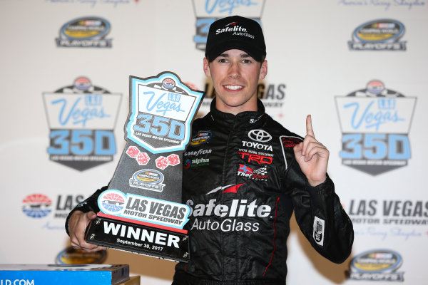NASCAR Camping World Truck Series
Las Vegas 350
Las Vegas Motor Speedway, Las Vegas, NV USA
Saturday 30 September 2017
Ben Rhodes, Safelite Auto Glass Toyota Tundra celebrates
World Copyright: Barry Cantrell
LAT Images NASCAR Camping World Truck Series
Las Vegas 350
Las Vegas Motor Speedway, Las Vegas, NV USA
Saturday 30 September 2017
Ben Rhodes, Safelite Auto Glass Toyota Tundra celebrates
World Copyright: Barry Cantrell
LAT Images