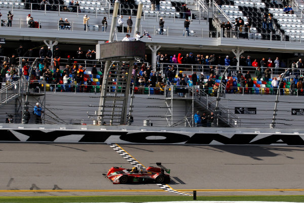 2017 Rolex 24 Hours.
Daytona, Florida, USA
Sunday 29 January 2017.
Chechered flag for #38 Performance Tech Motorsports ORECA FLM09: James French, Kyle Mason, Patricio O'Ward, Nicholas Boulle
World Copyright: Alexander Trienitz/LAT Images
ref: Digital Image 2017-24h-Daytona-AT2-3345 2017 Rolex 24 Hours.
Daytona, Florida, USA
Sunday 29 January 2017.
Chechered flag for #38 Performance Tech Motorsports ORECA FLM09: James French, Kyle Mason, Patricio O'Ward, Nicholas Boulle
World Copyright: Alexander Trienitz/LAT Images
ref: Digital Image 2017-24h-Daytona-AT2-3345