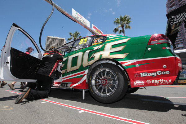 Gold Coast 600, Surfers Paradise, Queensland, Australia. 22nd - 24th October 2010.
Car 51,Castrol Racing,Commodore VE,Greg Murphy,Holden,PMM,Paul Morris Motorsport,Supercars,V8 Supercar,Yvann Muller,endurance,enduro.
World Copyright: Mark Horsburgh/LAT Photographic.
Ref: 51-PMM-EV11-10-21487. Gold Coast 600, Surfers Paradise, Queensland, Australia. 22nd - 24th October 2010.
Car 51,Castrol Racing,Commodore VE,Greg Murphy,Holden,PMM,Paul Morris Motorsport,Supercars,V8 Supercar,Yvann Muller,endurance,enduro.
World Copyright: Mark Horsburgh/LAT Photographic.
Ref: 51-PMM-EV11-10-21487.