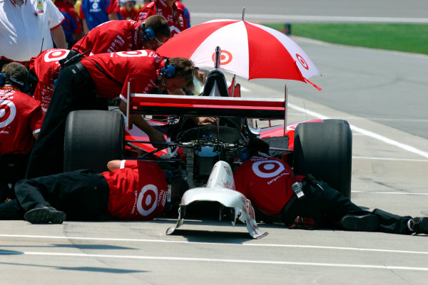 2003 IRL IndyCar Kansas City, 4-6 July 2003
Kansas Speedway, Kansas City, KS USA
The rear suspension change in the middle of Friday morning practice paid off for Tomas Scheckter - he posted fastest time next time out on track
-2003 Lesley Ann Miller, USA
LAT Photographic 2003 IRL IndyCar Kansas City, 4-6 July 2003
Kansas Speedway, Kansas City, KS USA
The rear suspension change in the middle of Friday morning practice paid off for Tomas Scheckter - he posted fastest time next time out on track
-2003 Lesley Ann Miller, USA
LAT Photographic