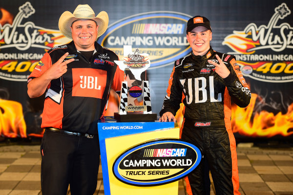 NASCAR Camping World Truck Series
winstaronlinegaming.com 400
Texas Motor Speedway, Ft. Worth, TX USA
Friday 9 June 2017
Christopher Bell, JBL Toyota Tundra, celebrates in Victory Lane.
World Copyright: John K Harrelson
LAT Images
ref: Digital Image 17TEX2jh_02567 NASCAR Camping World Truck Series
winstaronlinegaming.com 400
Texas Motor Speedway, Ft. Worth, TX USA
Friday 9 June 2017
Christopher Bell, JBL Toyota Tundra, celebrates in Victory Lane.
World Copyright: John K Harrelson
LAT Images
ref: Digital Image 17TEX2jh_02567