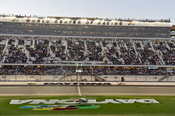 2017 NASCAR Monster Energy Cup - Daytona 500
Daytona International Speedway, Daytona Beach, FL USA
Sunday 26 February 2017
Kurt Busch, does a burnout after winning.
World Copyright: John K Harrelson / LAT Images
ref: Digital Image 17DAY2jh_08521