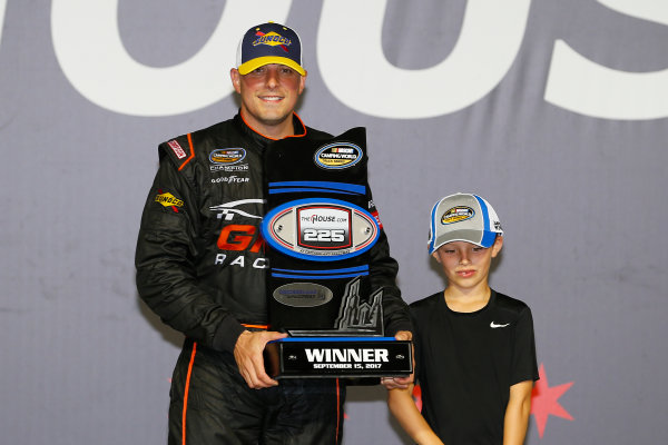 NASCAR Camping World Truck Series
TheHouse.com 225
Chicagoland Speedway, Joliet, IL USA
Friday 15 September 2017
Johnny Sauter, ISMConnect Chevrolet Silverado celebrates in victory lane
World Copyright: Russell LaBounty
LAT Images NASCAR Camping World Truck Series
TheHouse.com 225
Chicagoland Speedway, Joliet, IL USA
Friday 15 September 2017
Johnny Sauter, ISMConnect Chevrolet Silverado celebrates in victory lane
World Copyright: Russell LaBounty
LAT Images