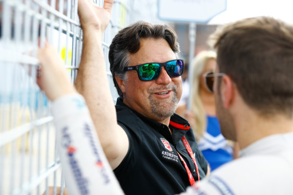 2016/2017 FIA Formula E Championship.
Round 9 - New York City ePrix, Brooklyn, New York, USA.
Saturday 15 July 2017.
Michael Andretti with Antonio Felix da Costa (PRT), Amlin Andretti, Spark-Andretti, ATEC-02.
Photo: Steven Tee/LAT/Formula E
ref: Digital Image _O3I2447