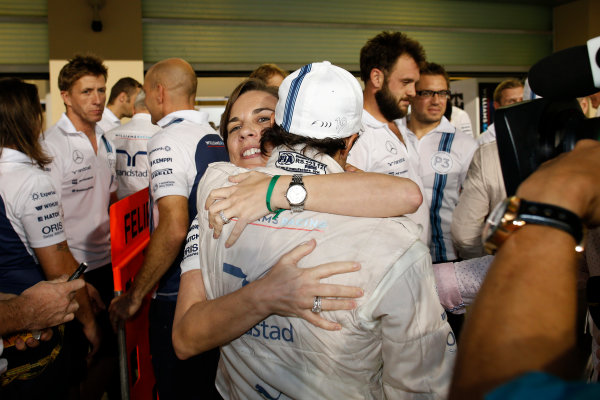 Yas Marina Circuit, Abu Dhabi, United Arab Emirates.
Sunday 23 November 2014.
Claire Williams, Deputy Team Principal, Williams F1, congratulates Felipe Massa, Williams F1, 2nd Position.
World Copyright: Glenn Dunbar/LAT Photographic.
ref: Digital Image _W2Q7500 Yas Marina Circuit, Abu Dhabi, United Arab Emirates.
Sunday 23 November 2014.
Claire Williams, Deputy Team Principal, Williams F1, congratulates Felipe Massa, Williams F1, 2nd Position.
World Copyright: Glenn Dunbar/LAT Photographic.
ref: Digital Image _W2Q7500