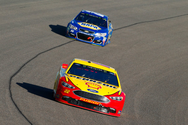 Monster Energy NASCAR Cup Series
Ford EcoBoost 400
Homestead-Miami Speedway, Homestead, FL USA
Sunday 19 November 2017
Joey Logano, Team Penske, Ford Fusion and Chase Elliott, Hendrick Motorsports, NAPA Chevrolet SS
World Copyright: Russell LaBounty
LAT Images Monster Energy NASCAR Cup Series
Ford EcoBoost 400
Homestead-Miami Speedway, Homestead, FL USA
Sunday 19 November 2017
Joey Logano, Team Penske, Ford Fusion and Chase Elliott, Hendrick Motorsports, NAPA Chevrolet SS
World Copyright: Russell LaBounty
LAT Images