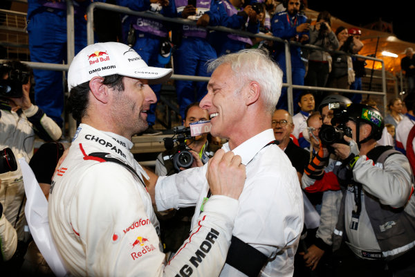 2015 FIA World Endurance Championship
Bahrain 6-Hours
Bahrain International Circuit, Bahrain
Saturday 21 November 2015.
Mark Webber (#17 LMP1 Porsche AG Porsche 919 Hybrid celebrates after winning the drivers championship.
World Copyright: Alastair Staley/LAT Photographic
ref: Digital Image _79P1382