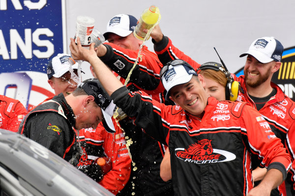 26-27 August, 2016, Brooklyn, Michigan USA
Brett Moffitt celebrates his win in Victory Lane
? 2016, Nigel Kinrade
LAT Photo USA 26-27 August, 2016, Brooklyn, Michigan USA
Brett Moffitt celebrates his win in Victory Lane
? 2016, Nigel Kinrade
LAT Photo USA