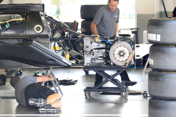 2017 WeatherTech Sportscar Championship December Daytona Testing
Monday 4 December 2017
Crewmembers working on the car of #55 Mazda Team Joest Mazda DPi: Ren? Rast, Olivier Jarvis
World Copyright: Alexander Trienitz/LAT Photographic
ref: Digital Image 2017-IMSA-Test-Dayt-AT1-0074 2017 WeatherTech Sportscar Championship December Daytona Testing
Monday 4 December 2017
Crewmembers working on the car of #55 Mazda Team Joest Mazda DPi: Ren? Rast, Olivier Jarvis
World Copyright: Alexander Trienitz/LAT Photographic
ref: Digital Image 2017-IMSA-Test-Dayt-AT1-0074