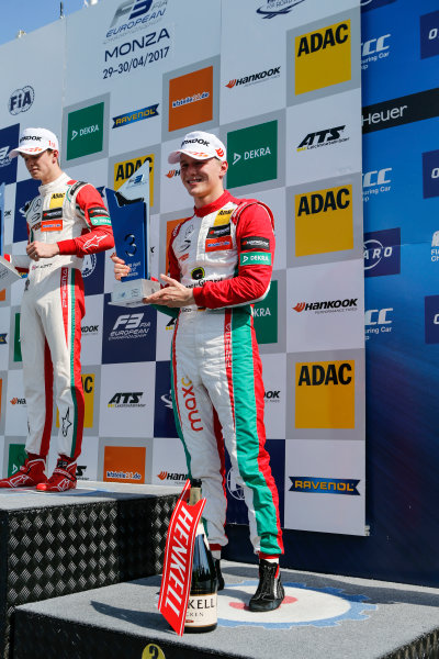 2017 FIA Formula 3 European Championship.
Round 2 - Monza, Italy.
Sunday 30 April 2017.
Podium: third place Maximilian G?nther, Prema Powerteam Dallara F317 - Mercedes-Benz
World Copyright: James Gasperotti/LAT Images
ref: Digital Image _JG14838 2017 FIA Formula 3 European Championship.
Round 2 - Monza, Italy.
Sunday 30 April 2017.
Podium: third place Maximilian G?nther, Prema Powerteam Dallara F317 - Mercedes-Benz
World Copyright: James Gasperotti/LAT Images
ref: Digital Image _JG14838