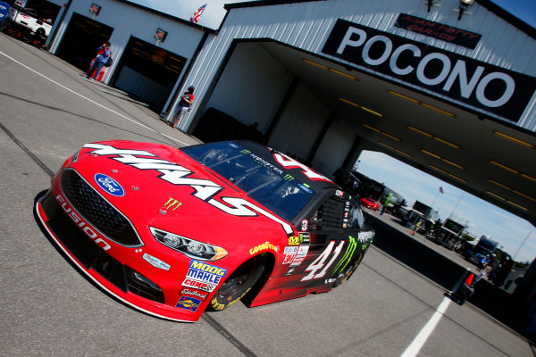 Monster Energy NASCAR Cup Series
AXALTA presents the Pocono 400
Pocono Raceway, Long Pond, PA USA
Friday 9 June 2017
Kurt Busch, Stewart-Haas Racing, Haas-Automation Ford Fusion
World Copyright: Lesley Ann Miller
LAT Images
ref: Digital Image lam_170609POC10163