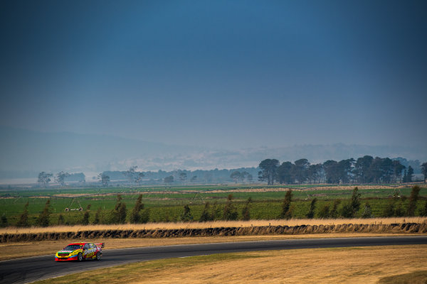 2017 Supercars Championship Round 2. 
Tasmania SuperSprint, Simmons Plains Raceway, Tasmania, Australia.
Friday April 7th to Sunday April 9th 2017.
Chaz Mostert drives the #55 Supercheap Auto Racing Ford Falcon FGX.
World Copyright: Daniel Kalisz/LAT Images
Ref: Digital Image 070417_VASCR2_DKIMG_1553.JPG