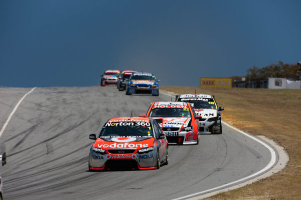 Big Pond 300, Barbagallo Raceway, Wanneroo.
Australia. 20th - 22nd November 2009.
Car 1, Falcon FG, Ford, Jamie Whincup, T8, TeamVodafone, Triple Eight Race Engineering, Triple Eight Racing.
World Copyright: Mark Horsburgh/LAT Photographic
ref: 1-Whincup-EV13-09-4114 Big Pond 300, Barbagallo Raceway, Wanneroo.
Australia. 20th - 22nd November 2009.
Car 1, Falcon FG, Ford, Jamie Whincup, T8, TeamVodafone, Triple Eight Race Engineering, Triple Eight Racing.
World Copyright: Mark Horsburgh/LAT Photographic
ref: 1-Whincup-EV13-09-4114