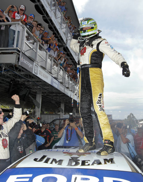 Homebush Street Circuit, Sydney, New South Wales.
4th - 5th December 2010.
James Courtney of Dick Johnson Racing takes out the 2010 Championship during the Sydney Telstra 500 Grand Finale.
World Copyright: Mark Horsburgh/LAT Photographic
ref: Digital Image 18-Courtney-EV14-10-01577E Homebush Street Circuit, Sydney, New South Wales.
4th - 5th December 2010.
James Courtney of Dick Johnson Racing takes out the 2010 Championship during the Sydney Telstra 500 Grand Finale.
World Copyright: Mark Horsburgh/LAT Photographic
ref: Digital Image 18-Courtney-EV14-10-01577E
