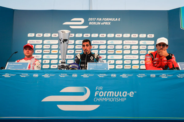 2016/2017 FIA Formula E Championship.
Round 8 - Berlin ePrix, Tempelhof Airport, Berlin, Germany.
Sunday 11 June 2017.
Felix Rosenqvist (SWE), Mahindra Racing, Spark-Mahindra, Mahindra M3ELECTRO, Sebastien Buemi (SUI), Renault e.Dams, Spark-Renault, Renault Z.E 16, and Lucas Di Grassi (BRA), ABT Schaeffler Audi Sport, Spark-Abt Sportsline, ABT Schaeffler FE02, in the press conference.
Photo: Zak Mauger/LAT/Formula E
ref: Digital Image _54I9026