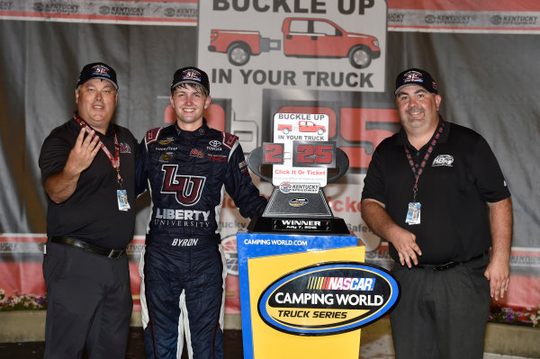 6-7 July, 2016, Sparta, Kentucky USA
William Byron celebrates his win in Victory Lane
?2016, Nigel Kinrade
LAT Photo USA 6-7 July, 2016, Sparta, Kentucky USA
William Byron celebrates his win in Victory Lane
?2016, Nigel Kinrade
LAT Photo USA