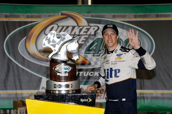 7-9 July, 2016, Sparta, Kentucky USA
Brad Keselowski celebrates in victory lane
©2016, Russell LaBounty
LAT Photo USA 7-9 July, 2016, Sparta, Kentucky USA
Brad Keselowski celebrates in victory lane
©2016, Russell LaBounty
LAT Photo USA