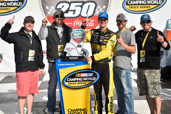 21-22 October, 2016, Talladega, Alabama USA
Grant Enfinger wins at Talladega
©2016, John Harrelson / LAT Photo USA 21-22 October, 2016, Talladega, Alabama USA
Grant Enfinger wins at Talladega
©2016, John Harrelson / LAT Photo USA