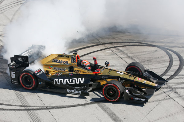 2017 Verizon IndyCar Series
Toyota Grand Prix of Long Beach
Streets of Long Beach, CA USA
Sunday 9 April 2017
James Hinchcliffe
World Copyright: Perry Nelson/LAT Images
ref: Digital Image nelson_lb_0409_3849 2017 Verizon IndyCar Series
Toyota Grand Prix of Long Beach
Streets of Long Beach, CA USA
Sunday 9 April 2017
James Hinchcliffe
World Copyright: Perry Nelson/LAT Images
ref: Digital Image nelson_lb_0409_3849